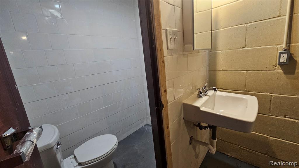 10001 Winthrop Street, Detroit, MI 48227 — Photo 76