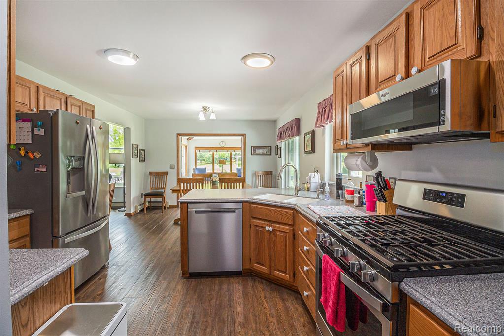 6268 Hazard Road, Fenton, MI 48430 — Photo 29