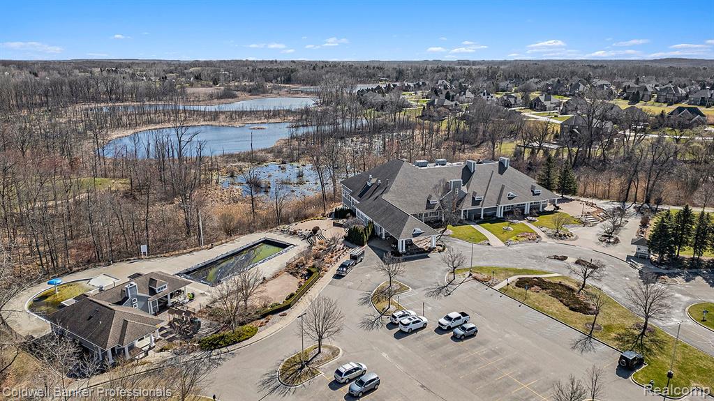 2434 PEBBLE BEACH Drive, Oakland, MI — Photo 28