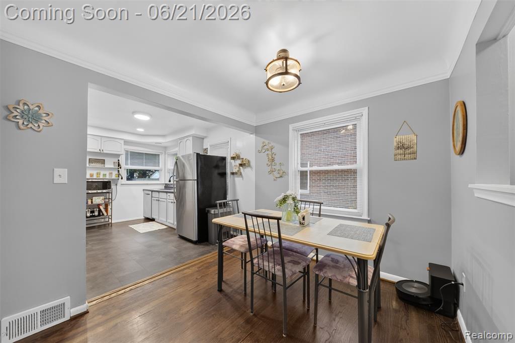 24660 Ridgedale Street, Oak Park, MI 48237 — Photo 6