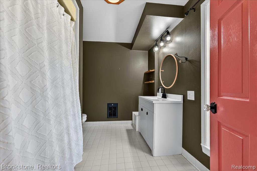 207 N Church, Ortonville, MI 48462 — Photo 25