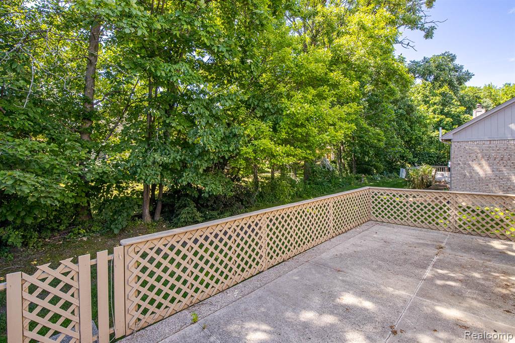 43221 Pointe Drive, 57, Clinton Twp, MI 48038 — Photo 38