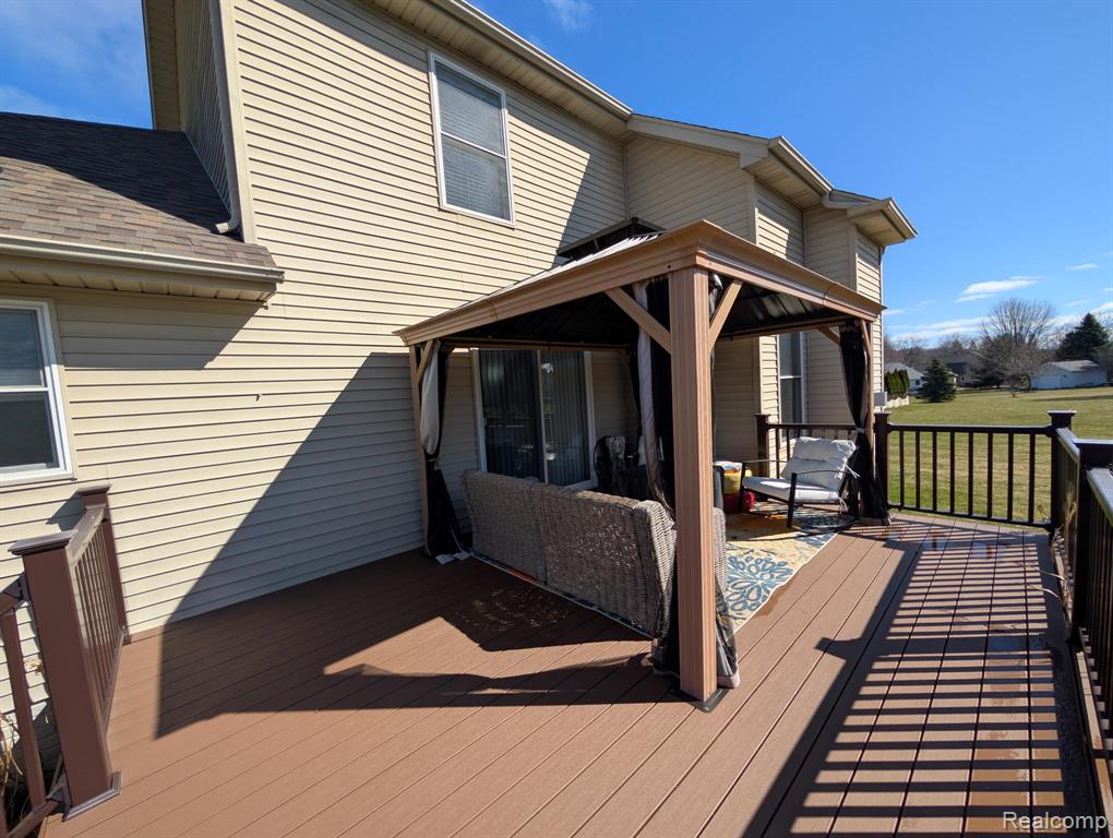 5441 Meadow Creek Court, Flint, MI 48532 — Photo 48