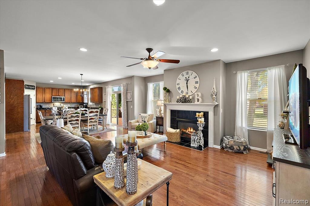 42512 Beechwood Drive, Sterling Heights, MI 48314 — Photo 15