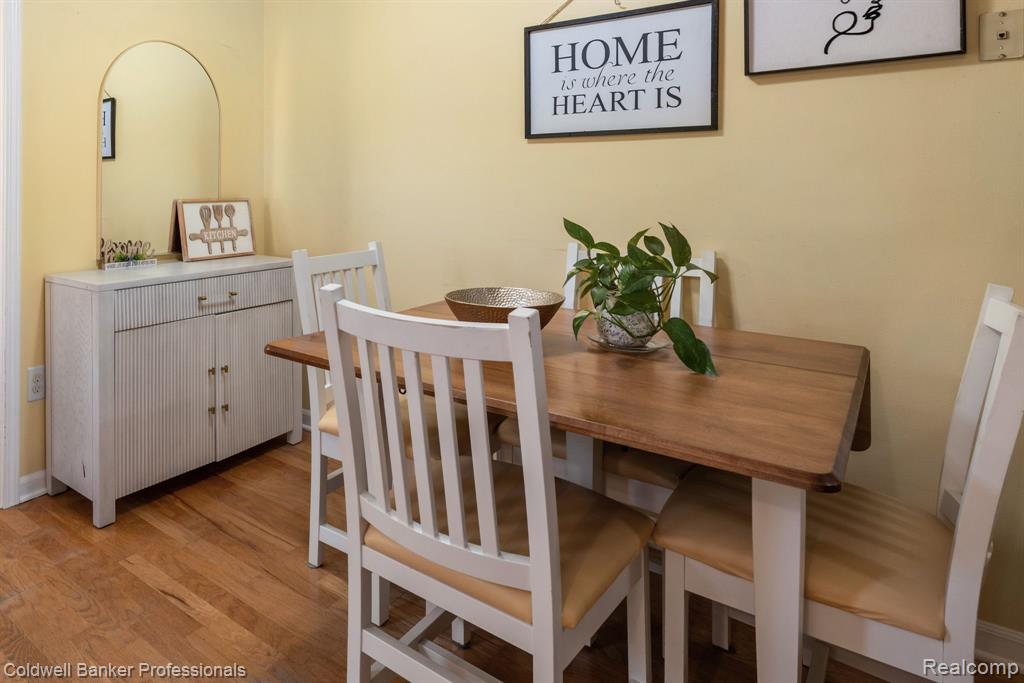 42046 SARATOGA Circle, Canton, MI 48187 — Photo 17