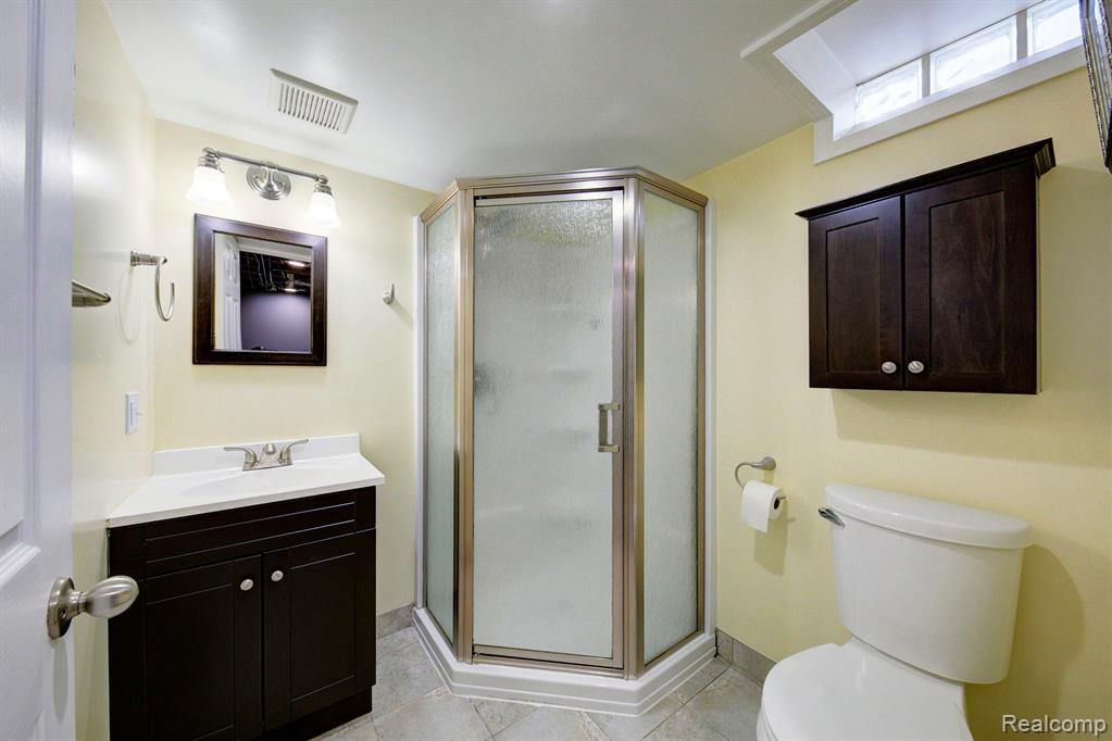 8246 FORREST Drive, Canton, MI 48187 — Photo 27