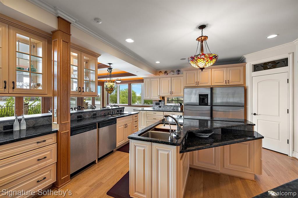 10611 Lighthouse Point, South Lyon, MI 48178 — Photo 12