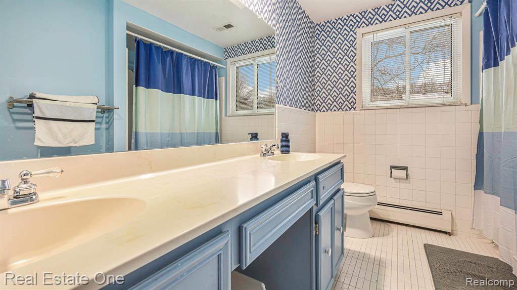 4243 FROSTWOOD Court, Troy, MI 48098 — Photo 19
