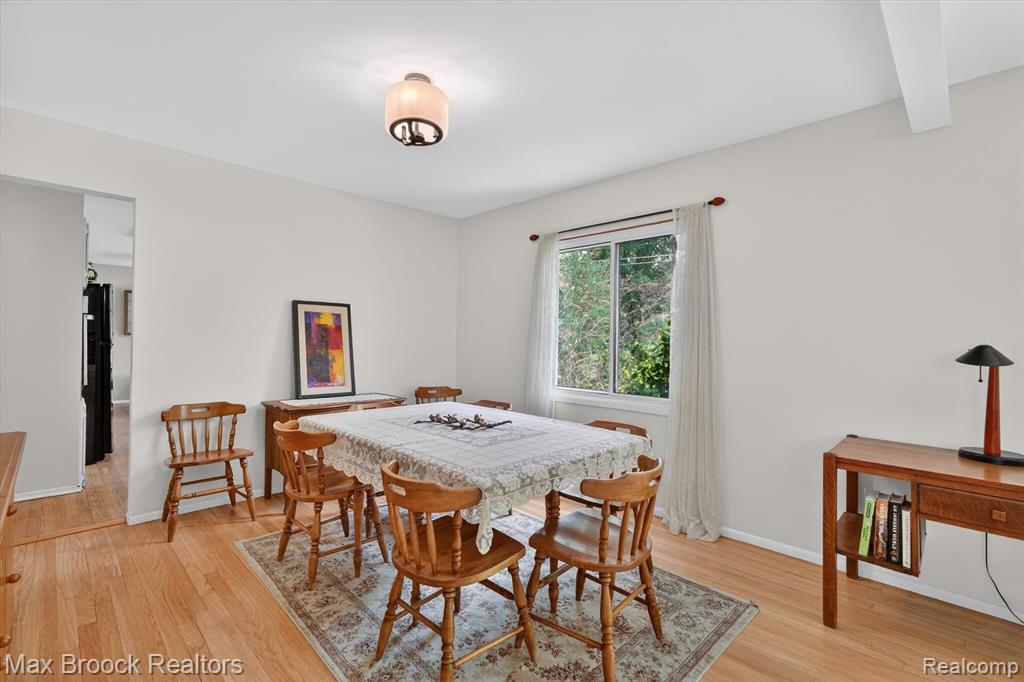 7456 Glengrove Drive, Bloomfield Hills, MI 48301 — Photo 15