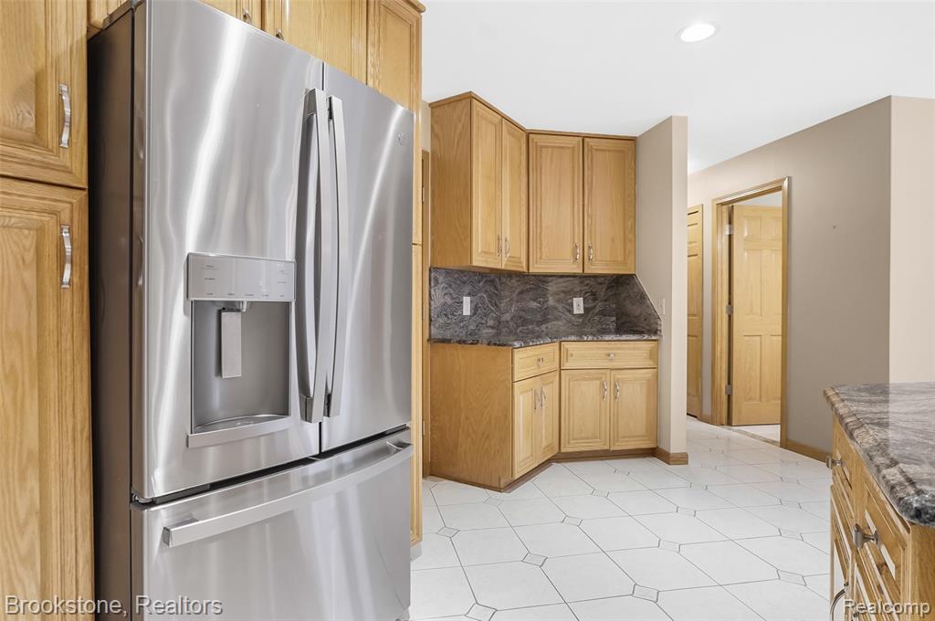 8948 Chestnut Run Drive, Shelby Twp, MI 48317 — Photo 9
