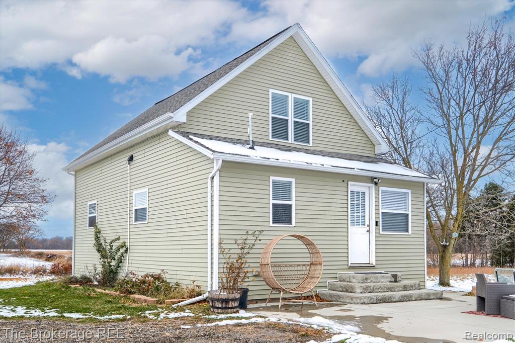 8366 Byron Road, New Lothrop, MI 48460 — Photo 4