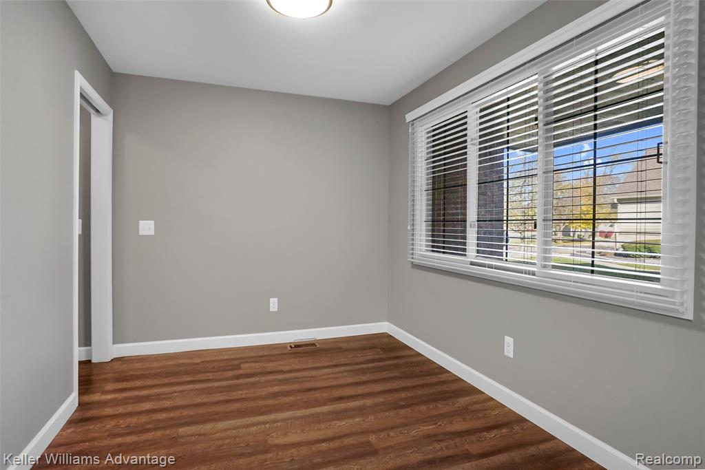 2750 Maple Forest Drive, Wixom, MI 48393 — Photo 9