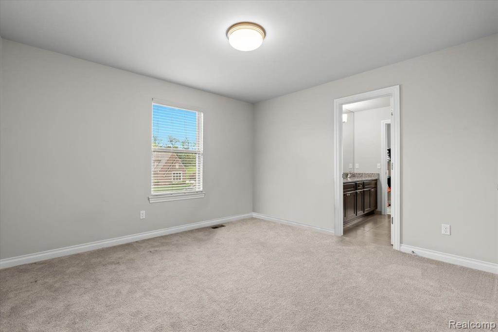 10611 STONEY POINT Drive, South Lyon, MI 48178 — Photo 29