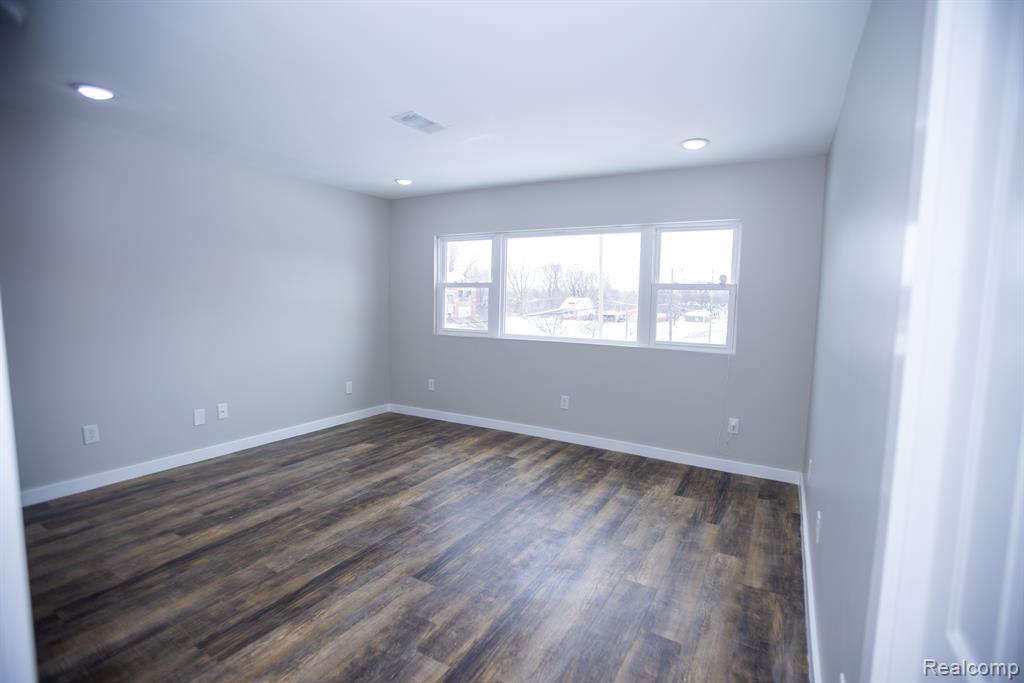 295 MARLBOROUGH Street, Detroit, MI 48215 — Photo 33