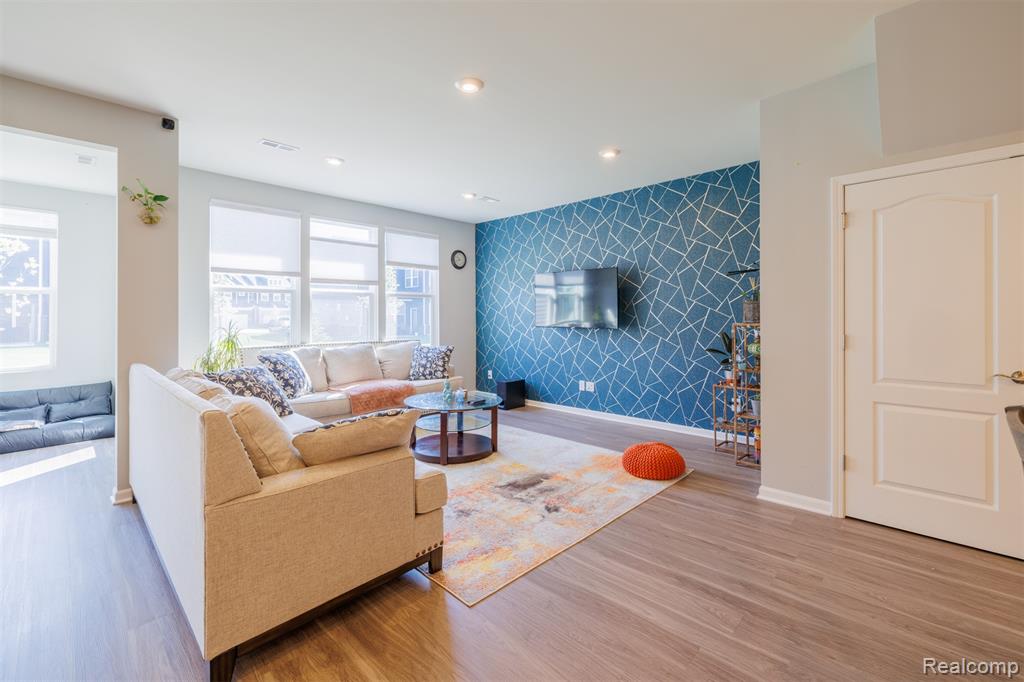 4765 Glenora Drive, Lake Orion, MI — Photo 6