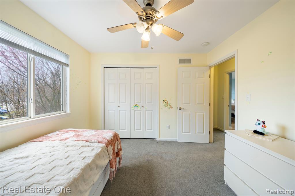 65 S WILLIAMS LAKE Road, Waterford, MI 48327 — Photo 22