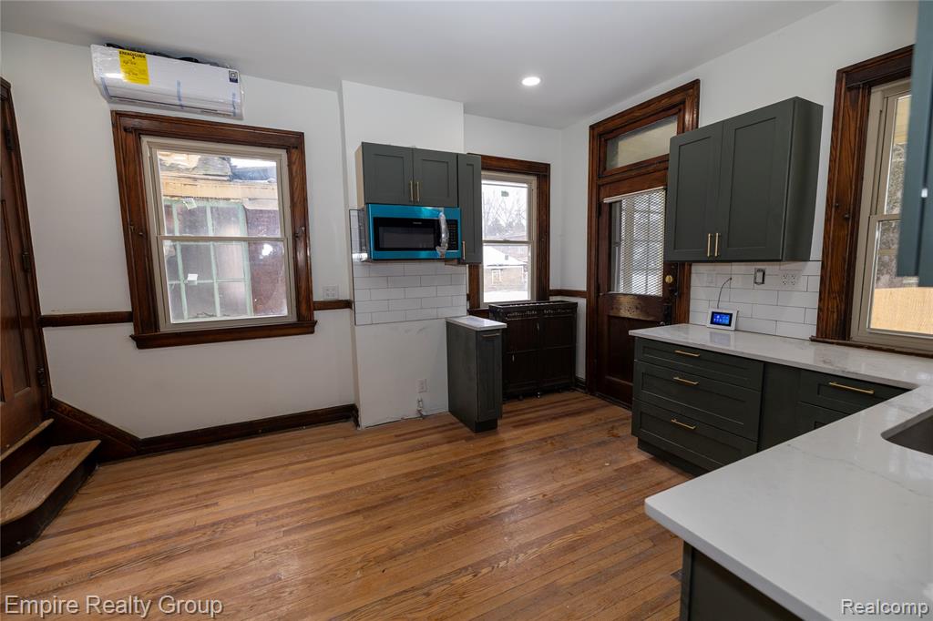 1484 Seyburn Street, Detroit, MI 48214 — Photo 27