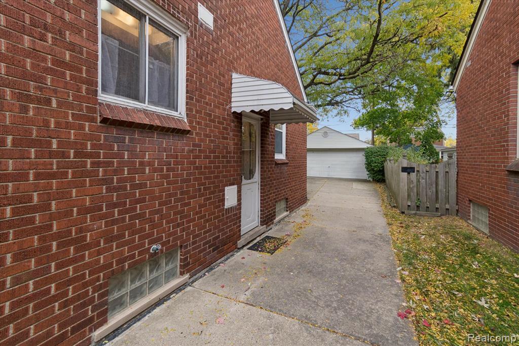 540 N York Street, Dearborn, MI 48128 — Photo 40