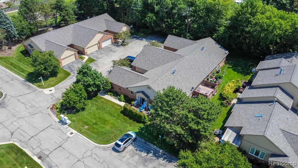 46910 Country Lane, 12, Macomb, MI 48044 — Photo 18