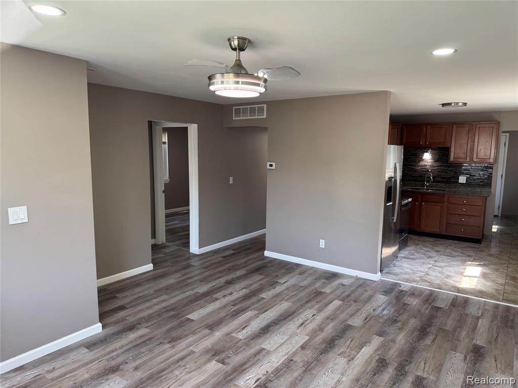 8220 Lozier Avenue, Warren, MI 48089 — Photo 3