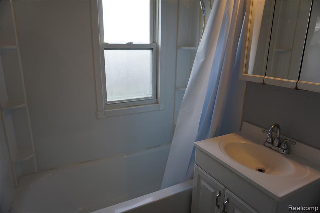 1713 Austin Avenue, Lincoln Park, MI 48146 — Photo 13