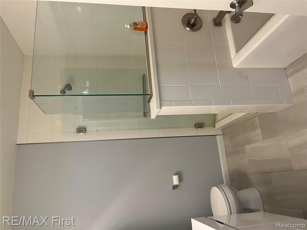 48195 Bayshore Drive, Belleville, MI 48111 — Photo 23