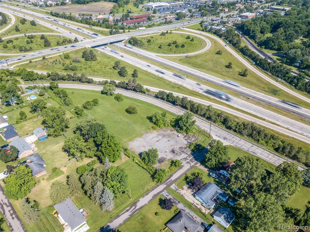 45109 I-94 South Service Drive, Belleville, MI 48111 — Photo 15