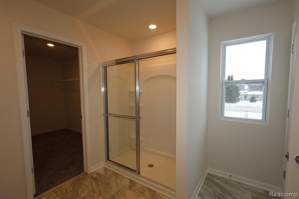 54854 Heron Circle, New Baltimore, MI 48047 — Photo 17