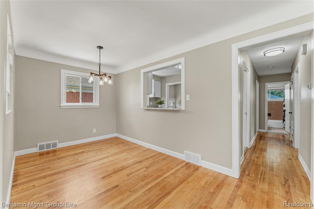 22584 Marine Avenue, Eastpointe, MI 48021 — Photo 7