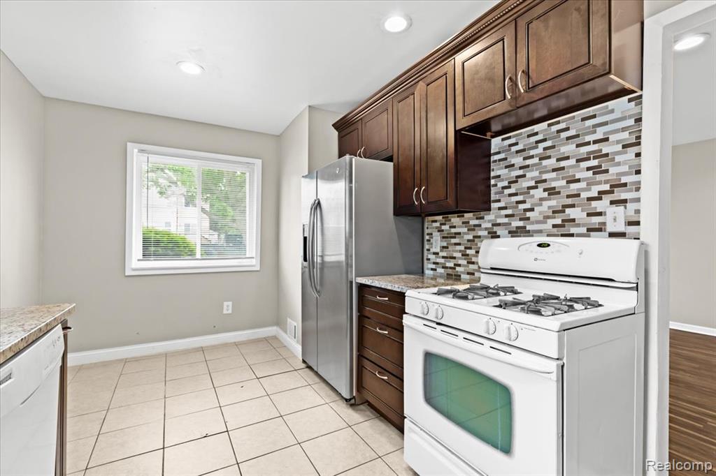 8111 Timken Avenue, Warren, MI 48089 — Photo 7