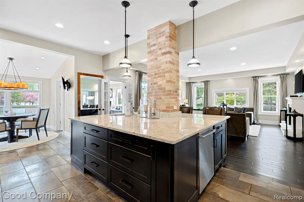 612 N LAKESHORE Drive, Ludington, MI 49431 — Photo 27
