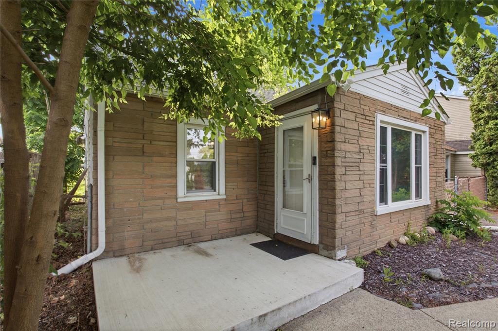 1660 N Sheldon Road, Canton, MI 48187 — Photo 2