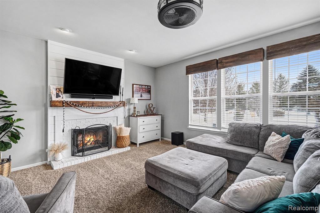 8375 Oxford Lane, Grand Blanc, MI 48439 — Photo 8