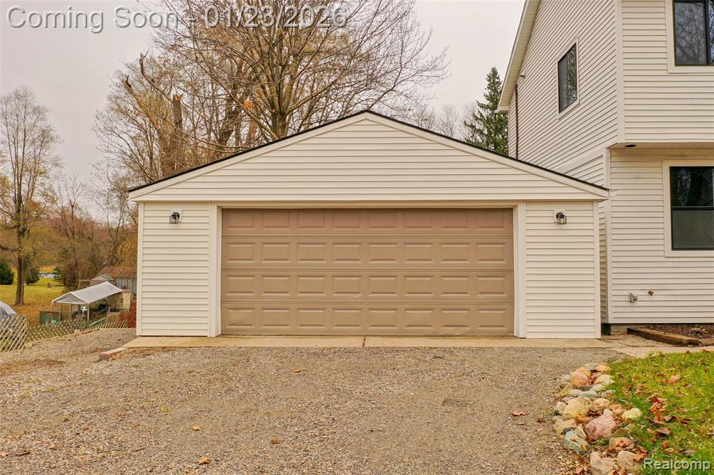 9398 Ortonville Road, Clarkston, MI 48348 — Photo 29
