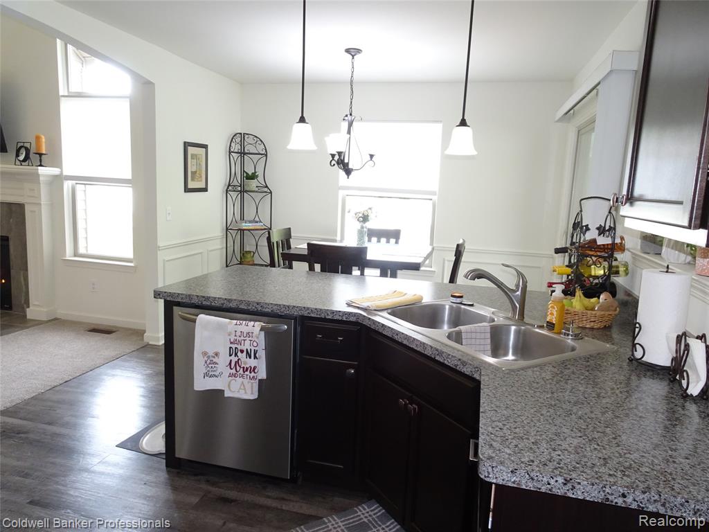 5399 Swan Drive, Burton, MI 48509 — Photo 6