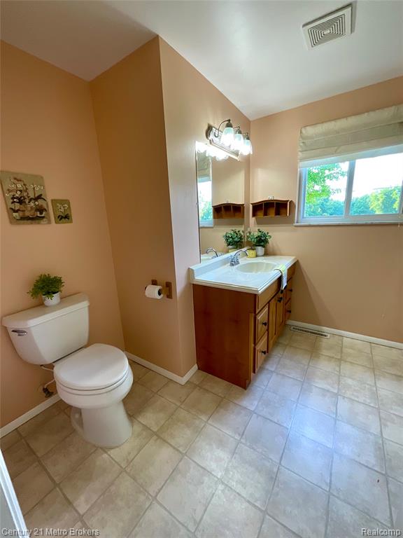 4472 Grand Blanc Road, Swartz Creek, MI 48473 — Photo 11