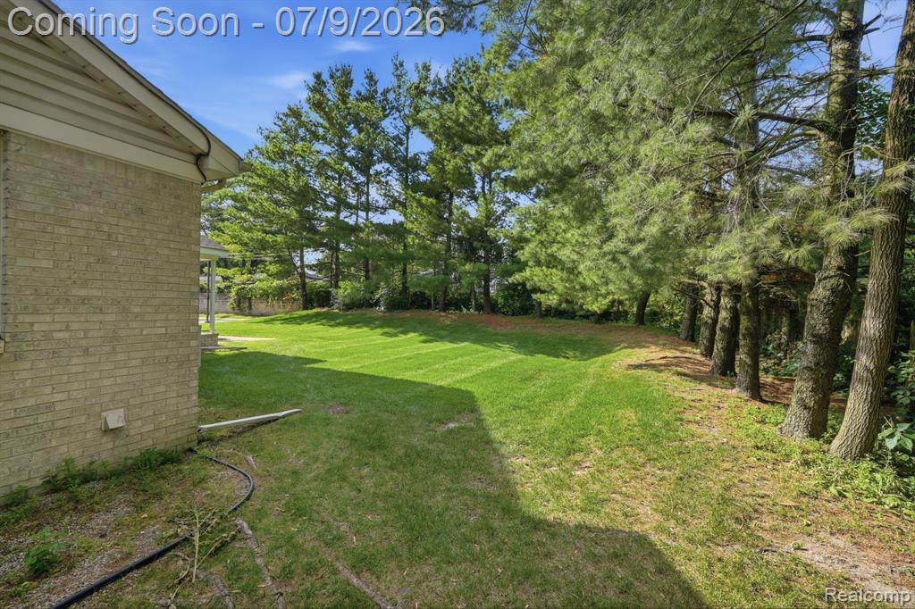 47078 Auburn Court, Utica, MI 48317 — Photo 16