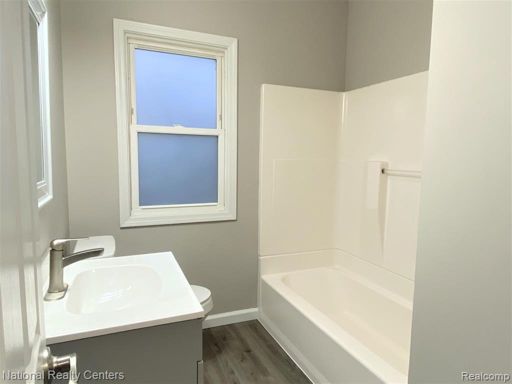 8087 CHAPP Avenue, Warren, MI 48089 — Photo 16