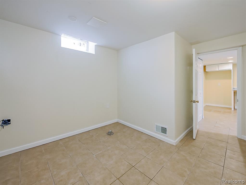 8701 Brookville Road, Plymouth, MI 48170 — Photo 21