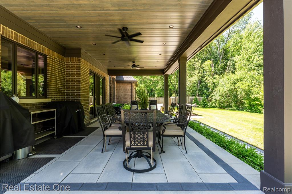 3370 Bloomcrest Drive, Bloomfield Hills, MI, 48304