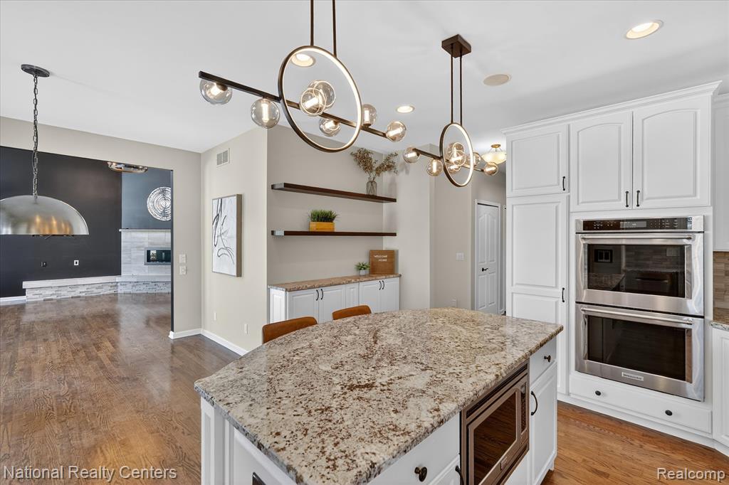 1280 Glen Court, Highland, MI — Photo 10