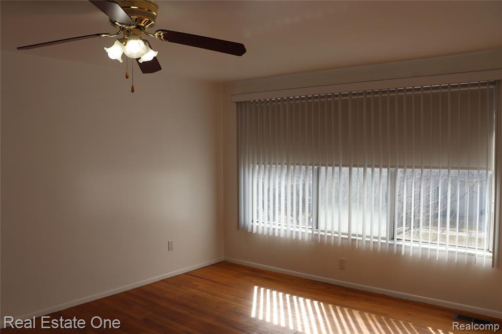 8256 Karam Boulevard, Warren, MI 48093 — Photo 18