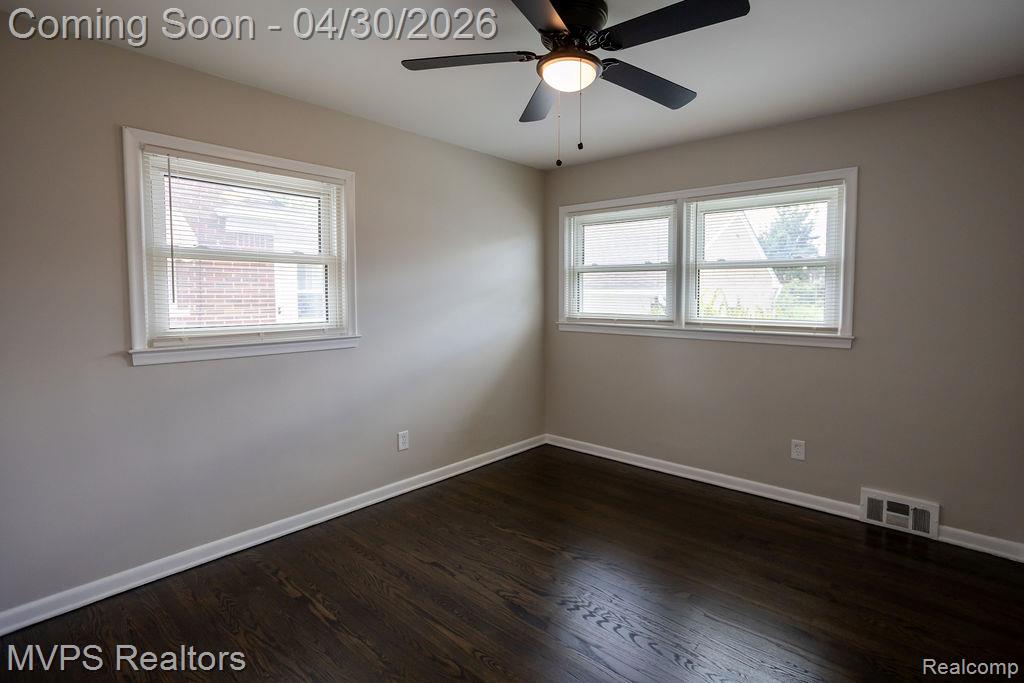 16133 Bell Avenue, Eastpointe, MI 48021 — Photo 8