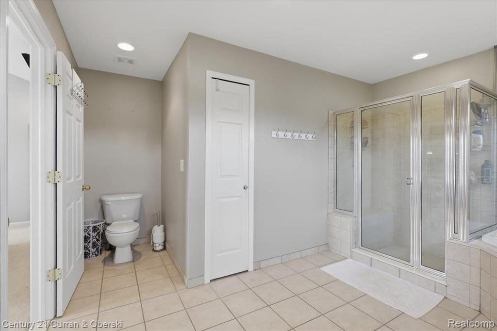 23537 Crescent Ridge Drive, New Boston, MI 48164 — Photo 29