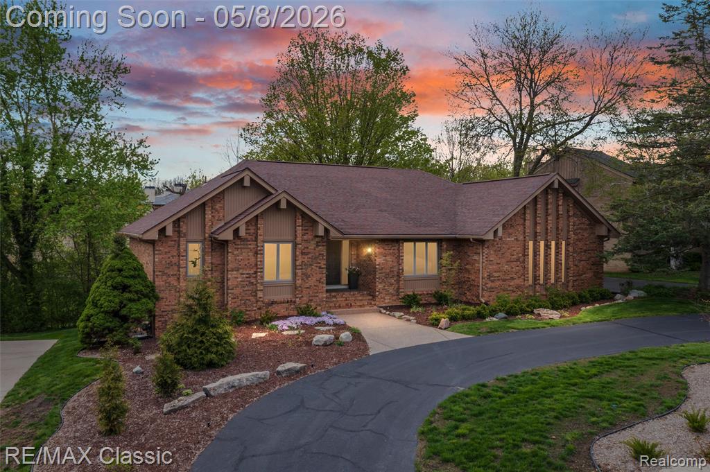 20419 Woodcreek Boulevard, Northville, MI 48167 — Photo 5