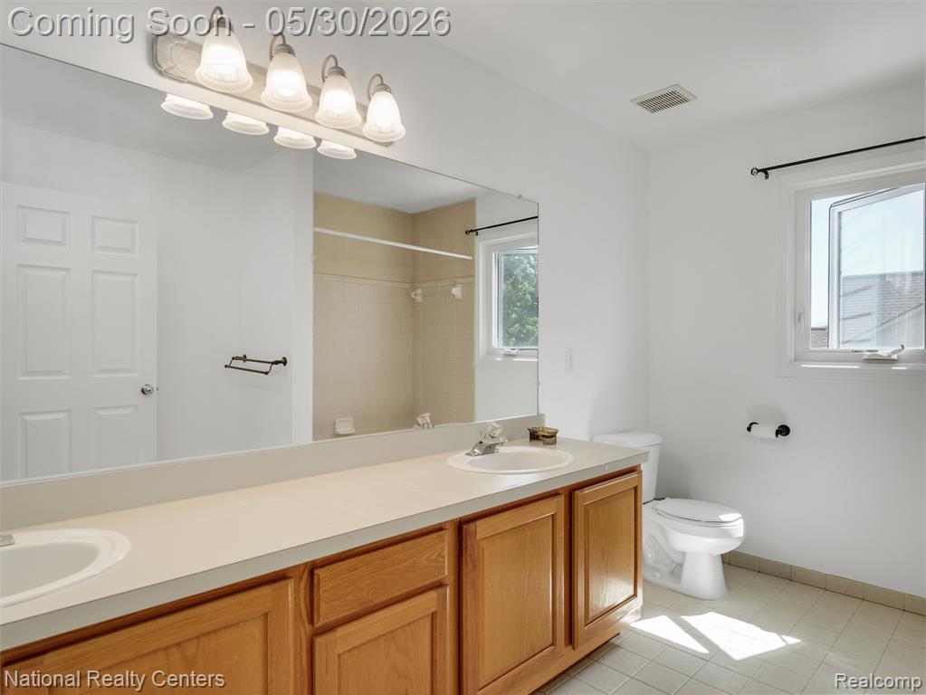 47245 N Pointe Drive, Canton, MI 48187 — Photo 37