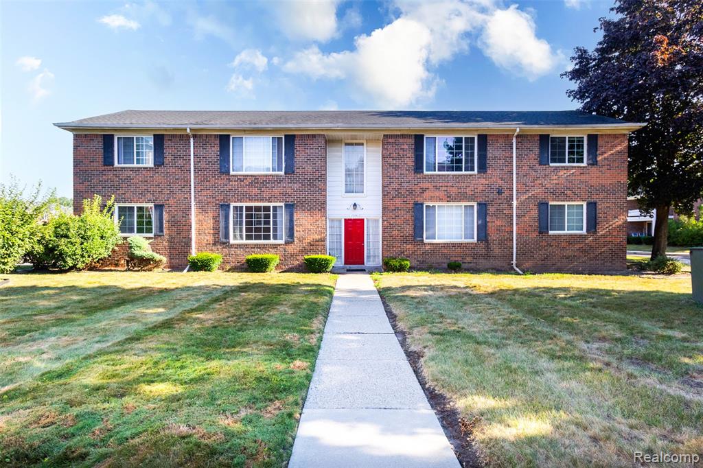 25341 Shiawassee Circle, 101, Southfield, MI 48033