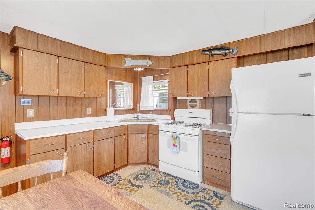 5203 Main Street, 160, Lexington, MI 48450 — Photo 7