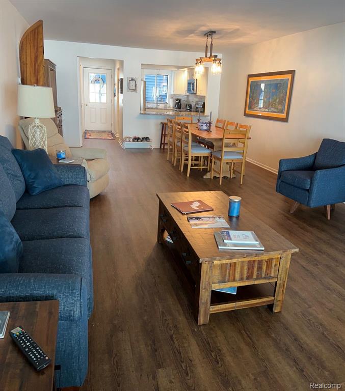 9616 S CHANNEL Drive, MI 48028 — Photo 4