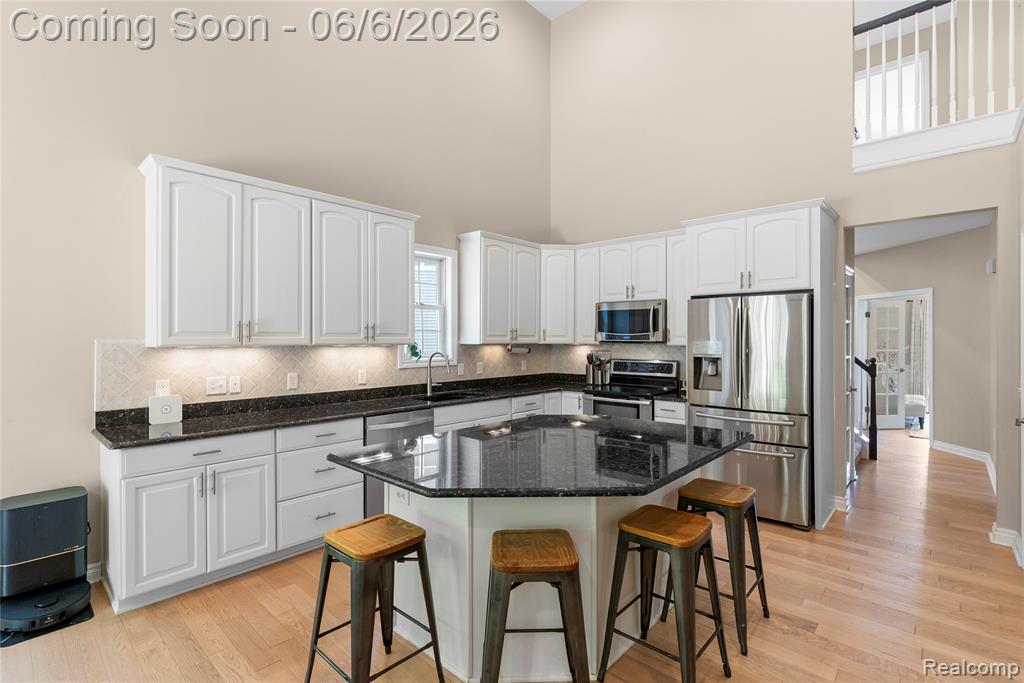 10242 Beacon Court, Grand Blanc, MI 48439 — Photo 12